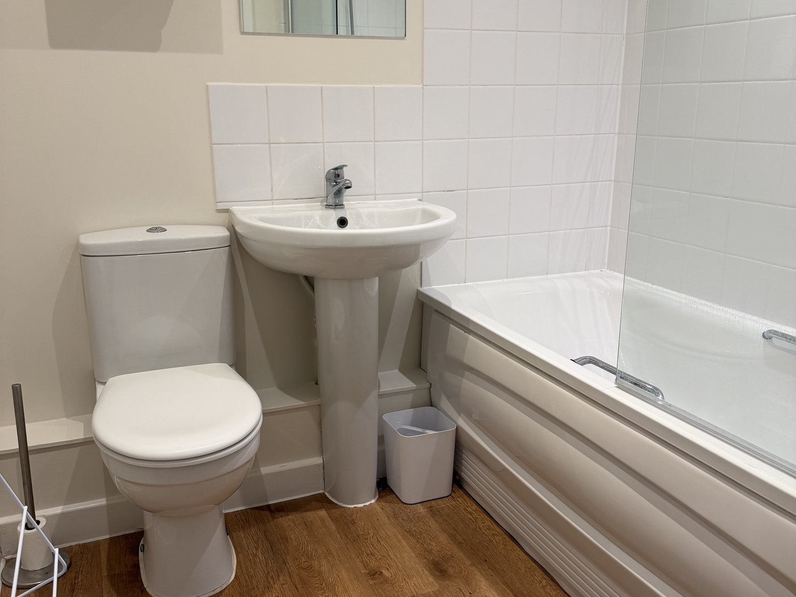 Bathroom, Flat 4 Conel Court