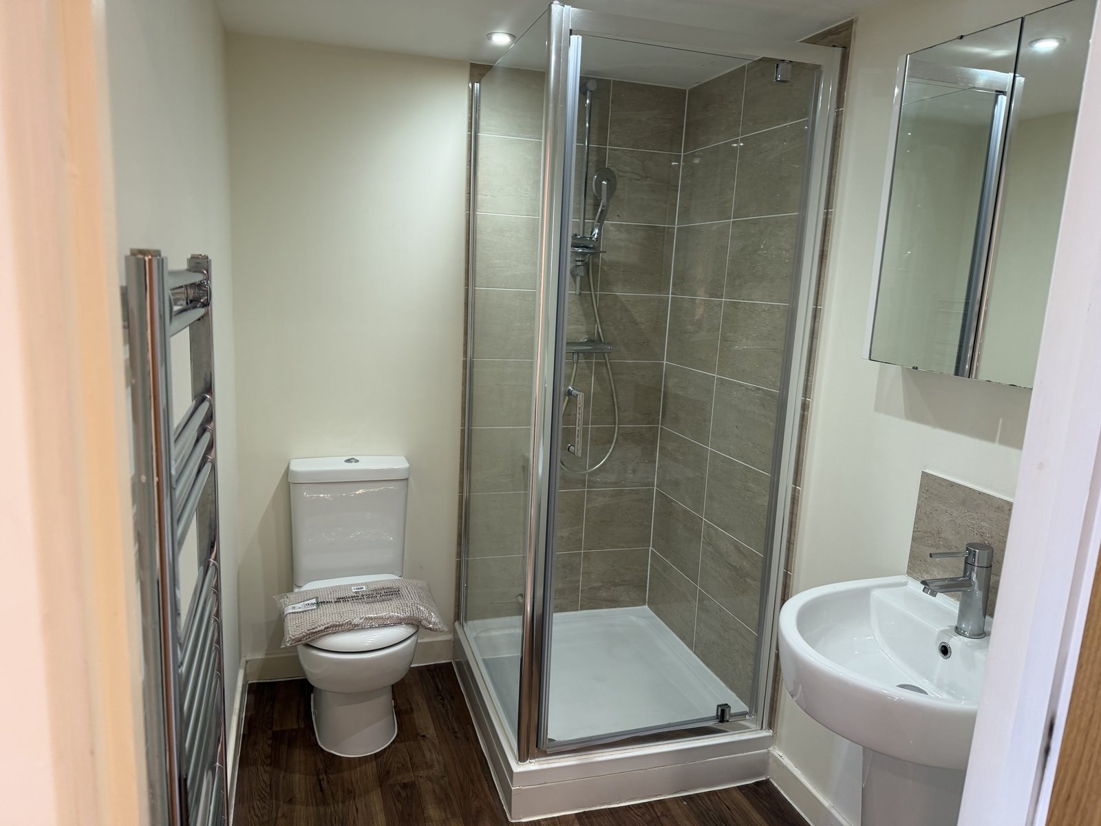 Second shower room, Flat 12 Richmond Court